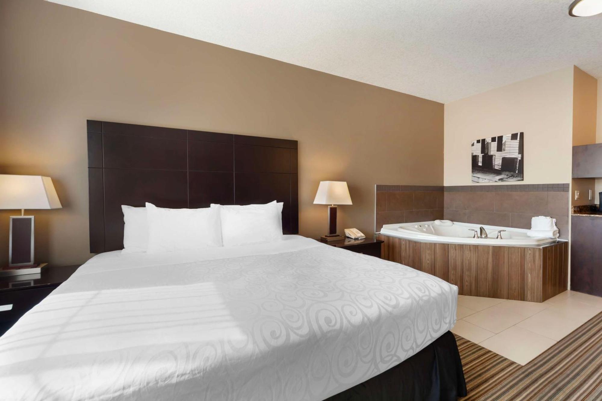 Best Western Plus Peace River Hotel & Suites Екстериор снимка