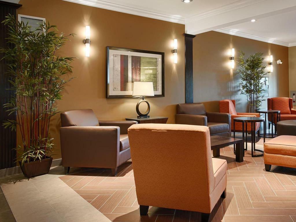 Best Western Plus Peace River Hotel & Suites Екстериор снимка